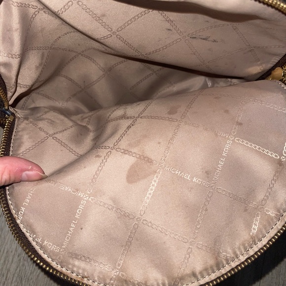 Used Michael Kors Rhea Zip backpack - Picture 9 of 17